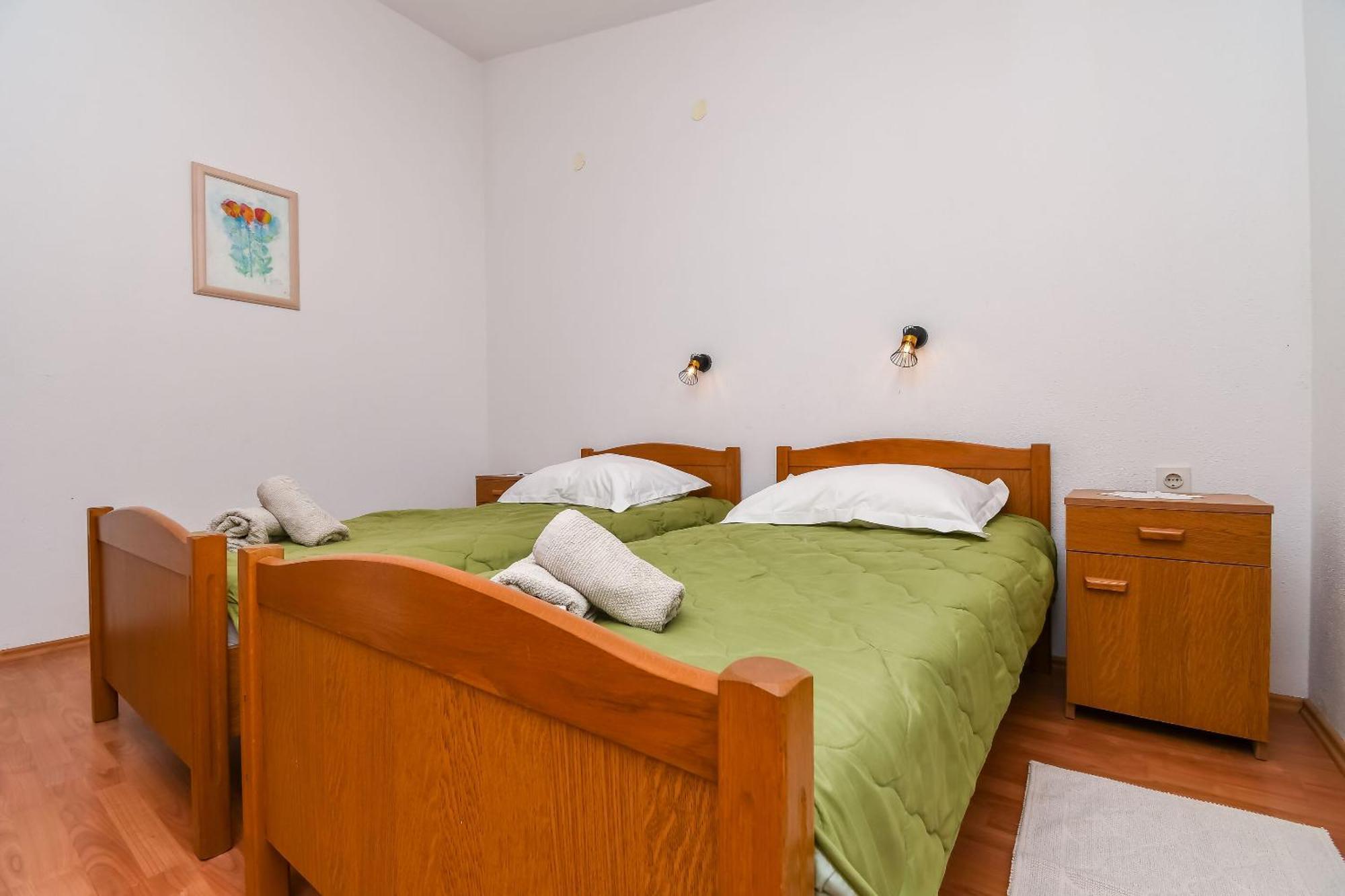 Apartments Neda Trogir Exterior photo
